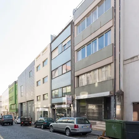 Lovelystay - Modern Flat In Alegria