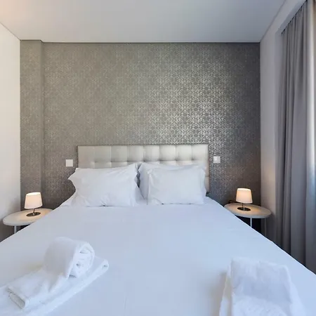 Lovelystay - Modern Flat In Alegria *