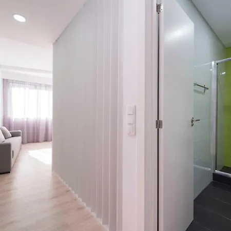 Apartment Lovelystay - Modern Flat In Alegria